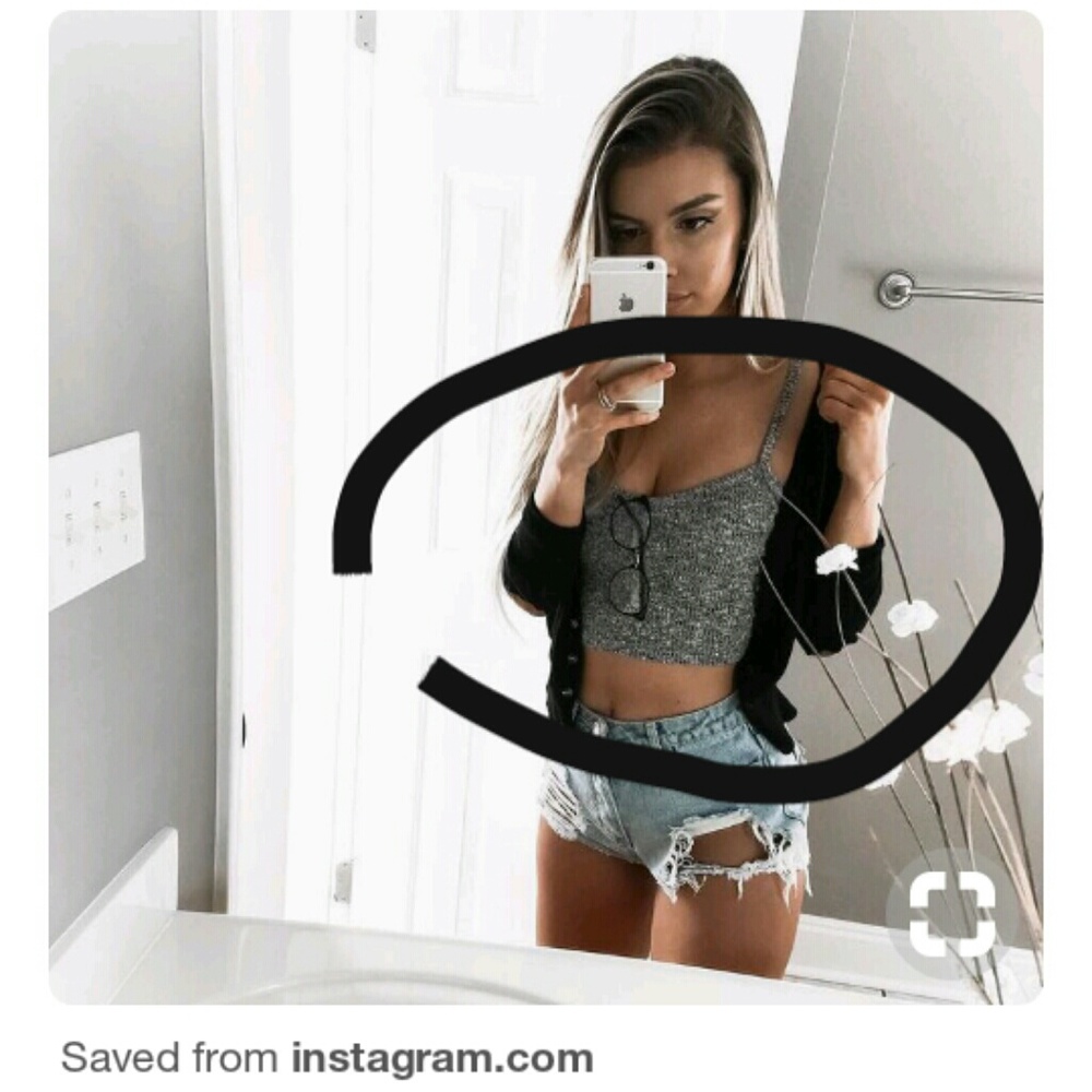 ISO gray crop tank top